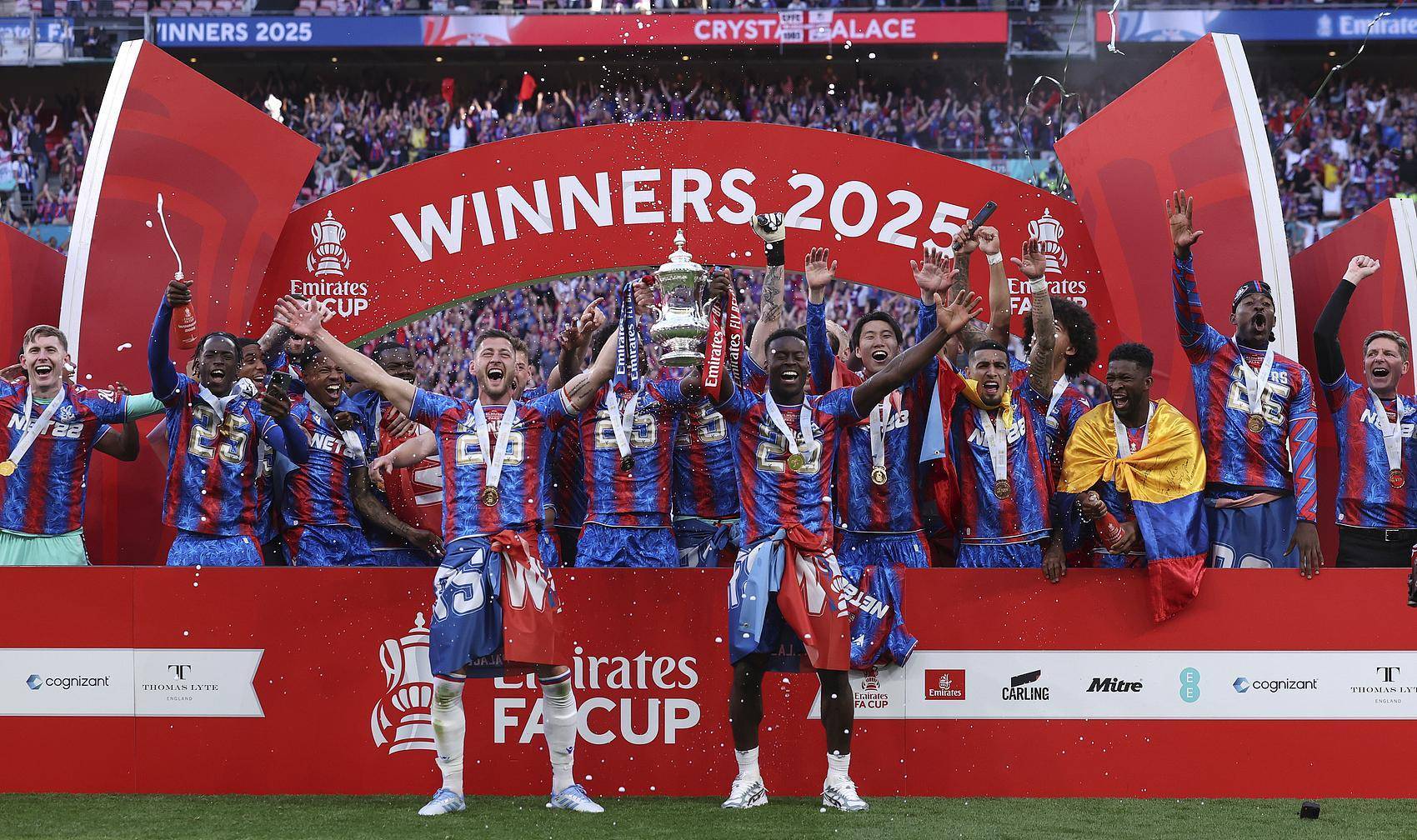 爱游戏APP入口-哈兰德重要时刻大比分获胜，巴黎圣日耳曼带队取胜！