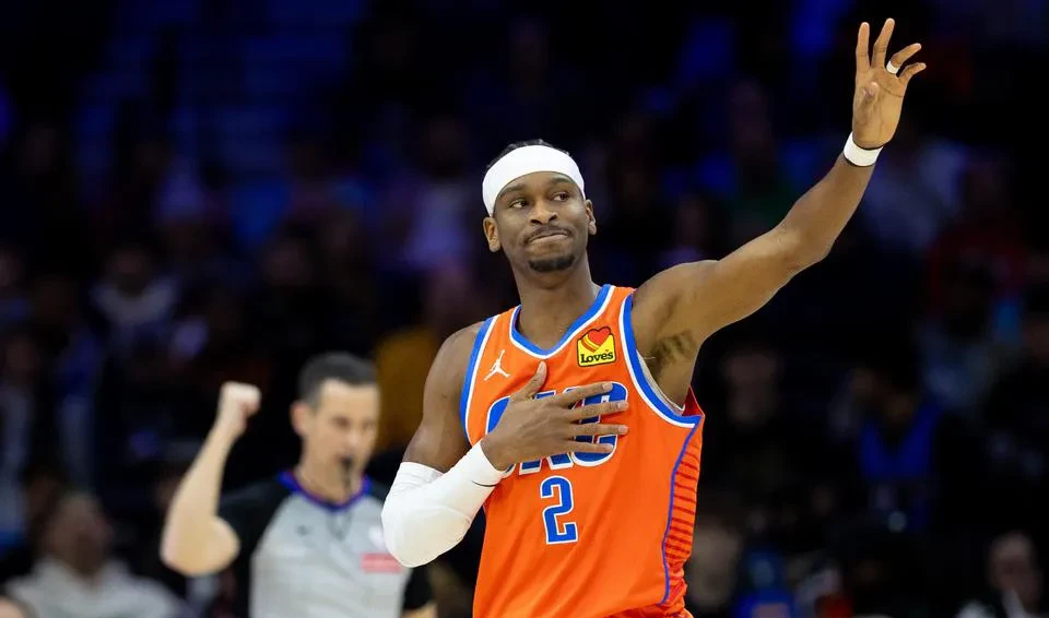 爱游戏正版下载-阿扎伦卡迎来十五赛季出色发挥，湖人观众热烈欢呼！